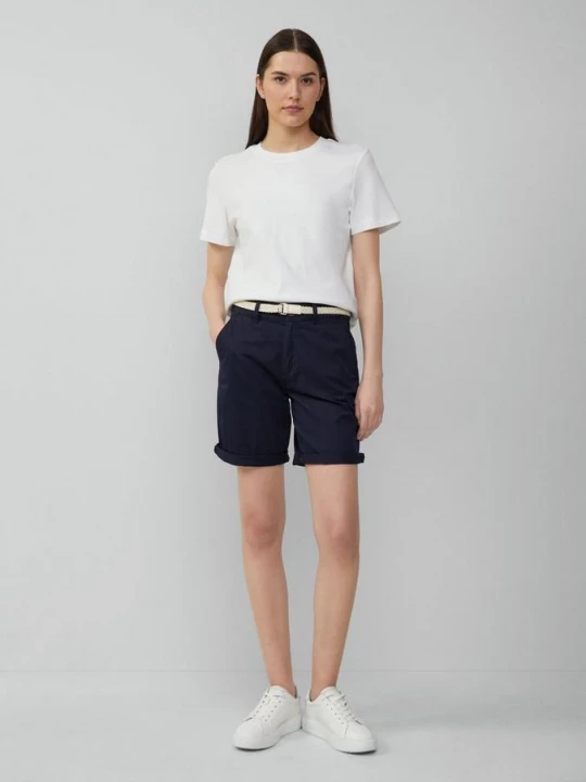Foto van product Short met gevlochten riem en garment dye s.Oliver blauw
