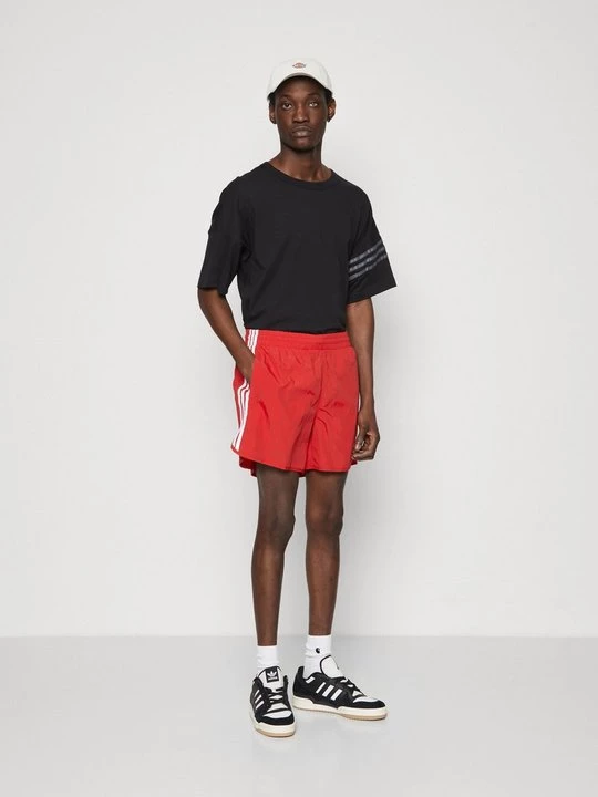 Foto van product Shorts adidas Originals rood