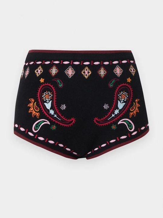 Foto van product Shorts Never Fully Dressed zwart