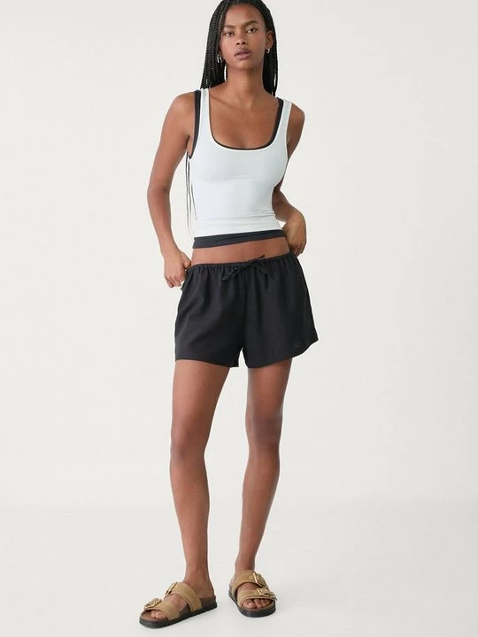 Foto van product Shorts Stradivarius zwart