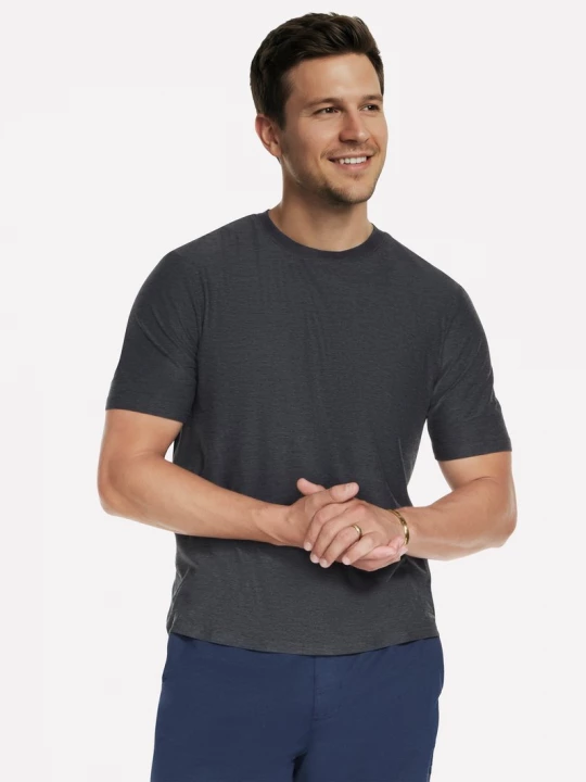 Foto van product Skechers GO DRI All Day T-shirt CM Zwart / Houtskool, Maat Small