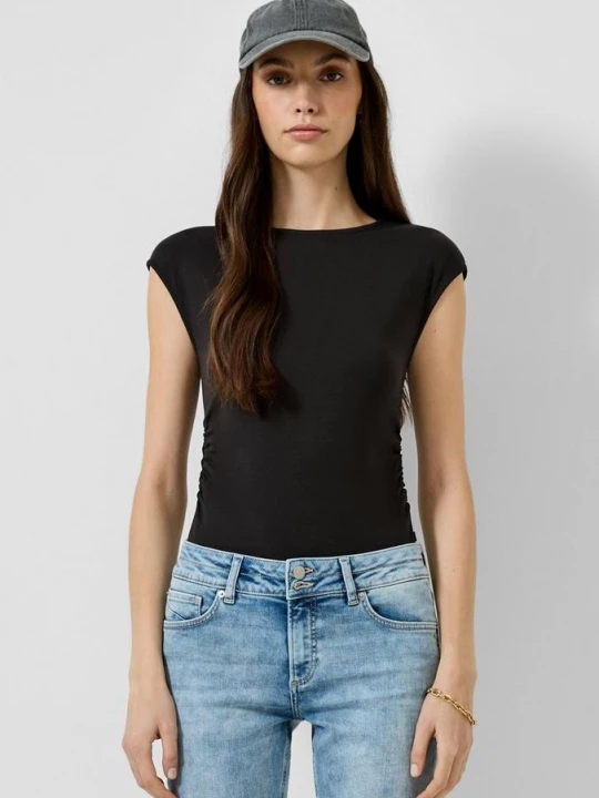 Foto van product Slank T-shirt met rimpels QS zwart