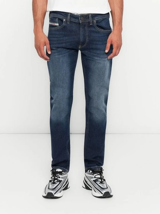 Foto van product Slim fit jeans Diesel rood