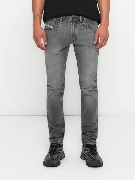 Foto van product Slim fit jeans Diesel rood