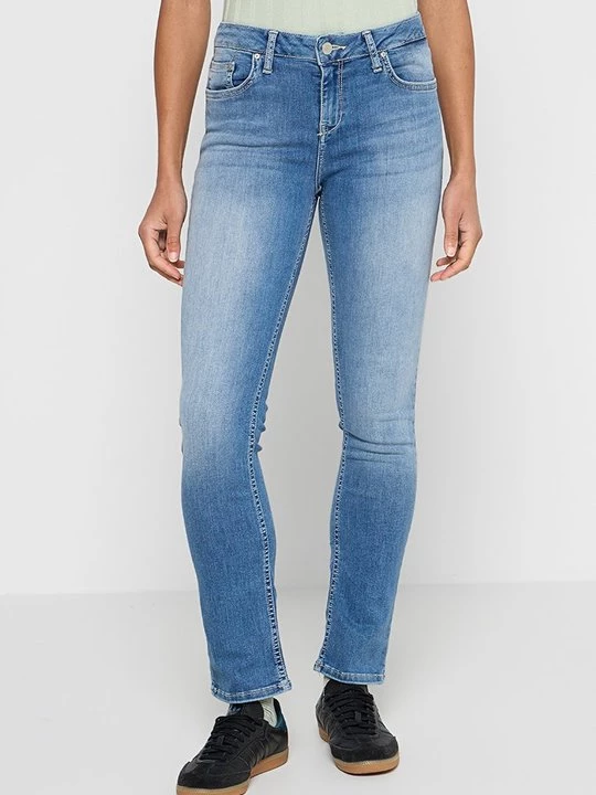 Foto van product Slim fit jeans LTB blauw