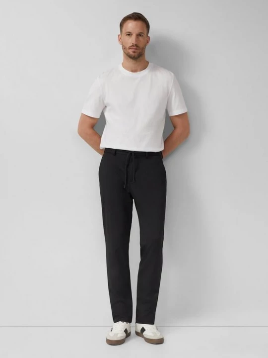 Foto van product Slim fit: trainingsbroek van viscosemix s.Oliver zwart
