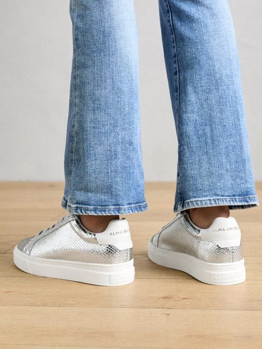 Foto van product Sneakers laag Alma en Pena zilverkleurig