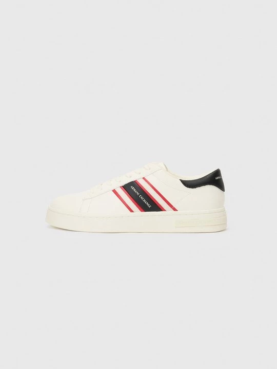 Foto van product Sneakers laag Armani Exchange crème