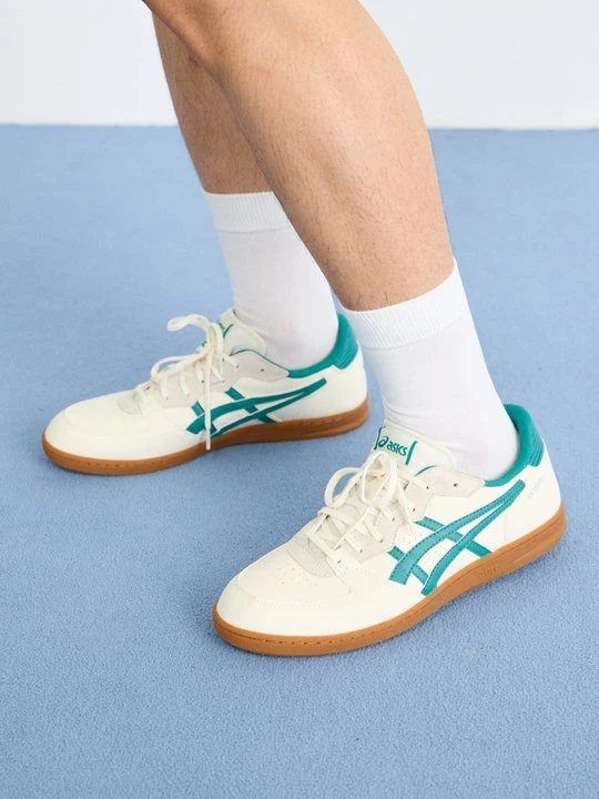 Foto van product Sneakers laag Asics crème