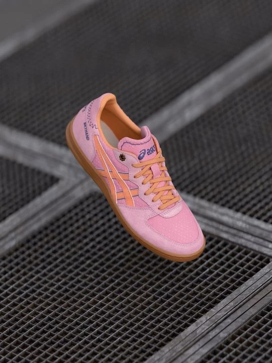 Foto van product Sneakers laag Asics donkerroze