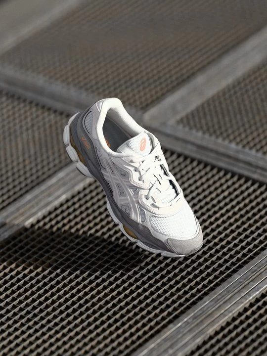Foto van product Sneakers laag Asics grijs