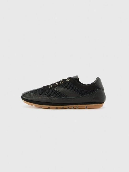Foto van product Sneakers laag Castañer zwart