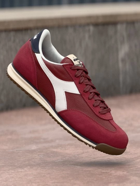 Foto van product Sneakers laag Diadora rood