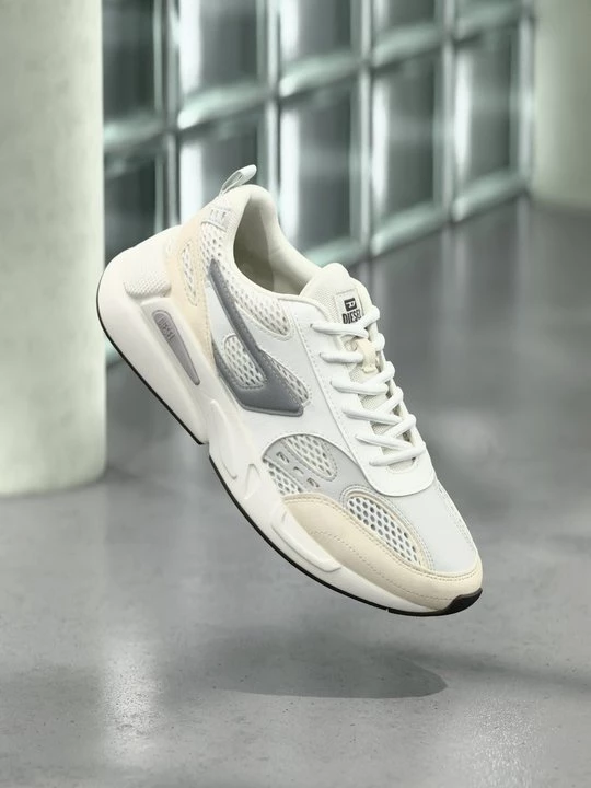 Foto van product Sneakers laag Diesel wit
