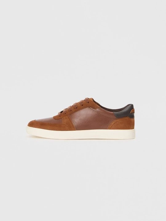 Foto van product Sneakers laag Geox bruin