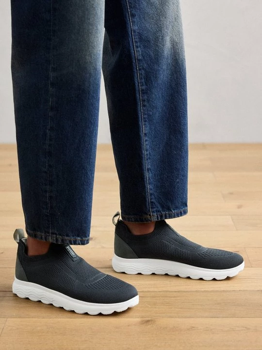 Foto van product Sneakers laag Geox donkerblauw
