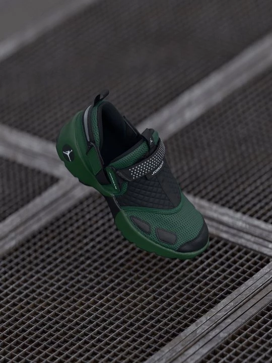 Foto van product Sneakers laag Jordan donkergroen