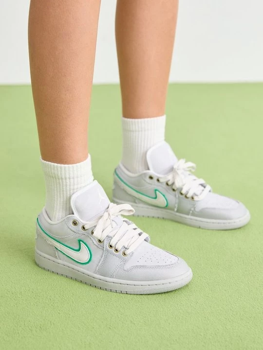 Foto van product Sneakers laag Jordan lichtgrijs