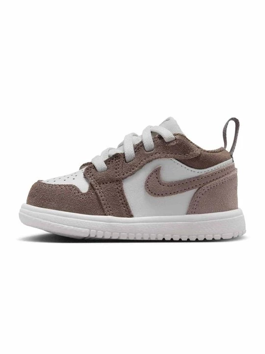 Foto van product Sneakers laag Jordan olijfgroen
