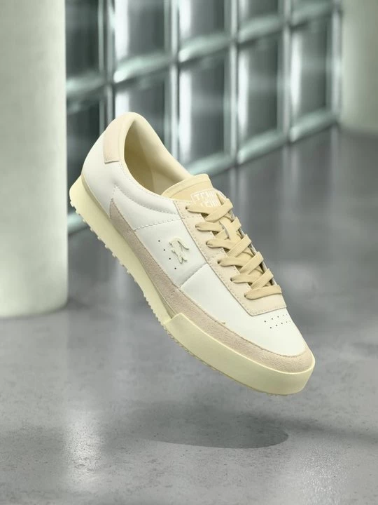Foto van product Sneakers laag Lacoste crème