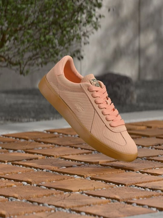 Foto van product Sneakers laag Lacoste donkerroze