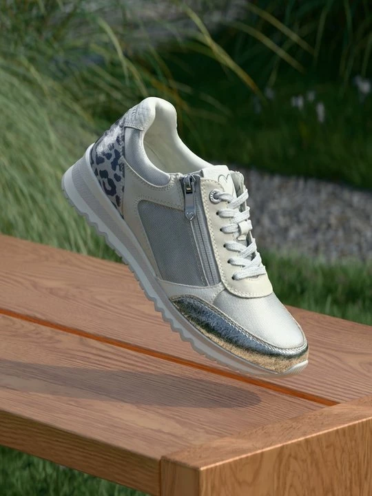 Foto van product Sneakers laag Marco Tozzi zilverkleurig
