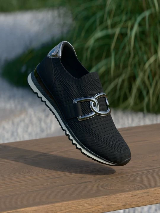 Foto van product Sneakers laag Marco Tozzi zwart