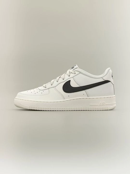 Foto van product Sneakers laag Nike crème