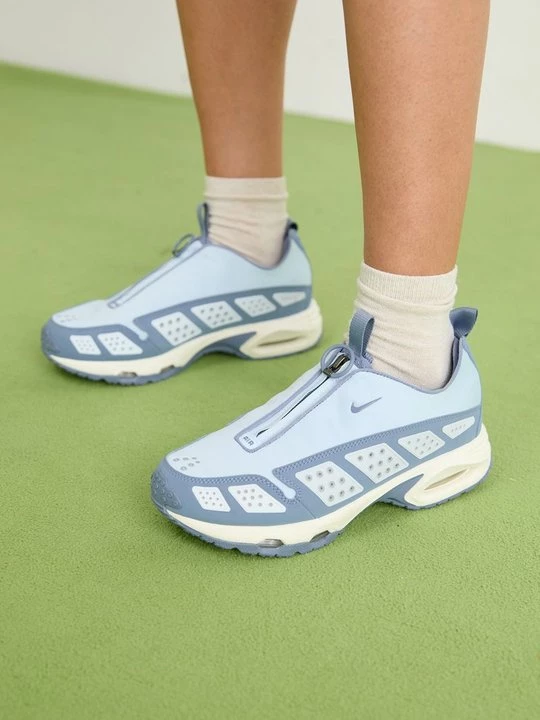 Foto van product Sneakers laag Nike lichtblauw