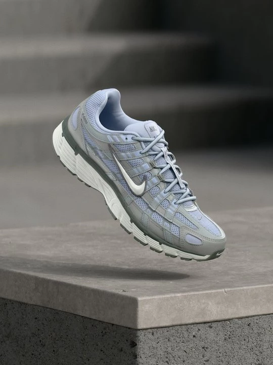 Foto van product Sneakers laag Nike lichtgrijs