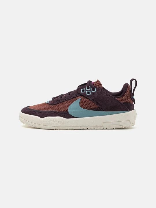 Foto van product Sneakers laag Nike rood