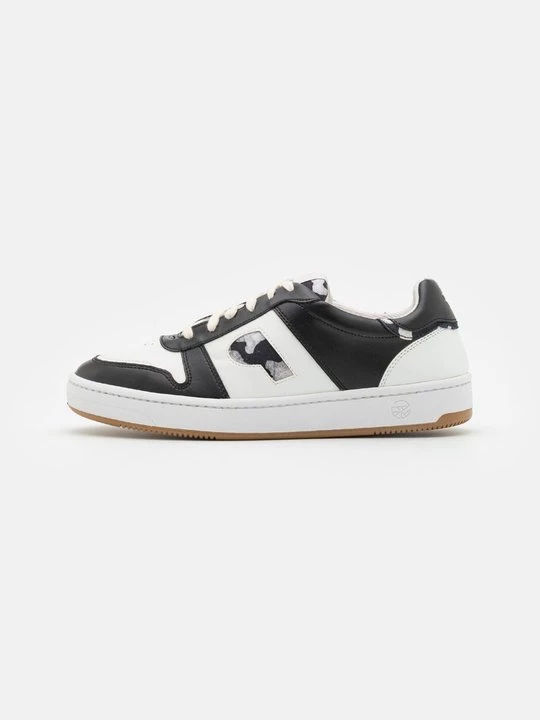 Foto van product Sneakers laag Panafrica zwart