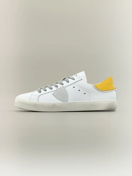 Foto van product Sneakers laag Philippe Model wit