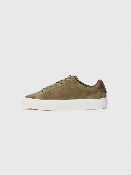 Foto van product Sneakers laag Tommy Hilfiger olijfgroen