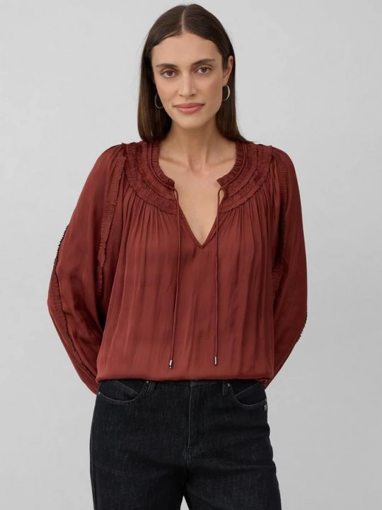Foto van product Soepel vallende satijnen blouse met ruches s.Oliver rood