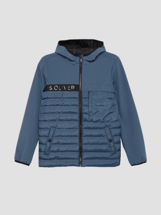 Foto van product Softshell jas van een mix van materialen met een capuchon s.Oliver blauw