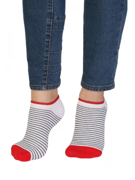 Foto van product Sokisahtel Sokken 'RUBY low-cut socks with hearts' wit