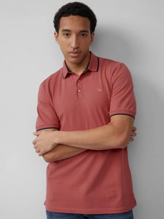 Foto van product Sportief piqué poloshirt met contrasterende details s.Oliver rood