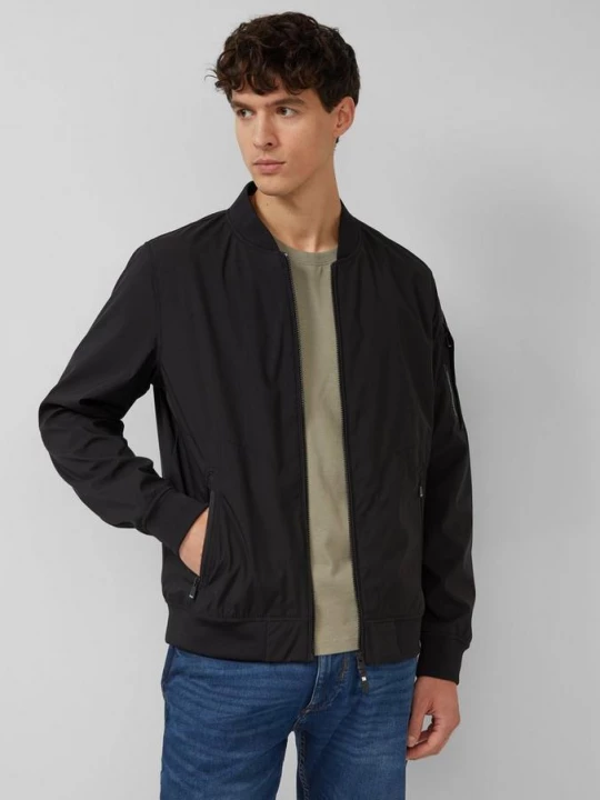 Foto van product Sportief softshell jack met bomberkraag s.Oliver zwart