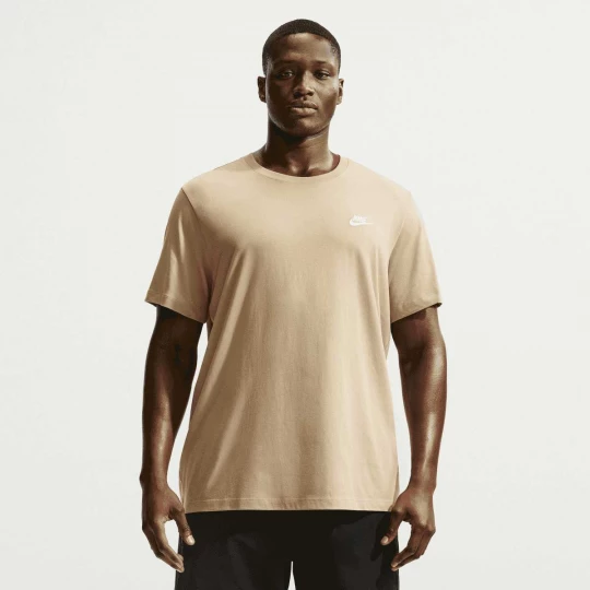 Foto van product Sportswear Club T-Shirt Nike beżowy