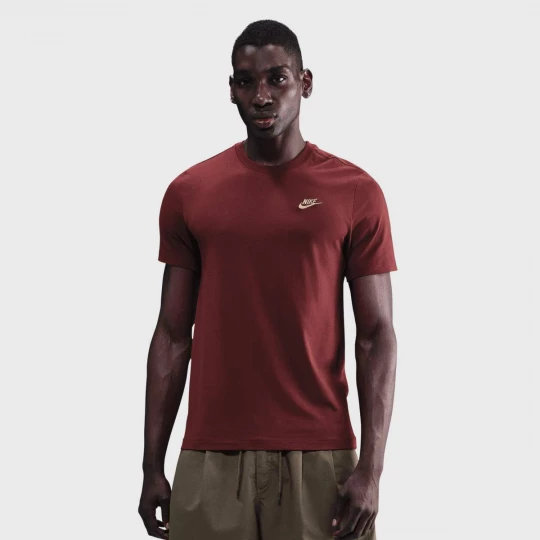 Foto van product Sportswear Club T-Shirt Nike rood