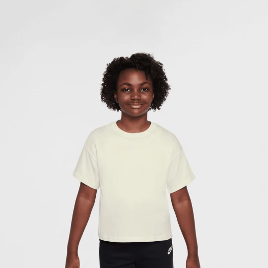 Foto van product Sportswear Essential T-Shirt Nike beżowy