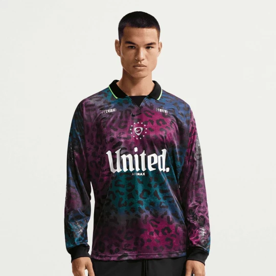 Foto van product Sportswear Family Lonsleeve Jersey Nike