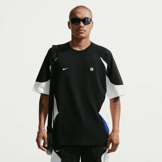 Foto van product Sportswear Shortsleeve Shox Top Nike zwart