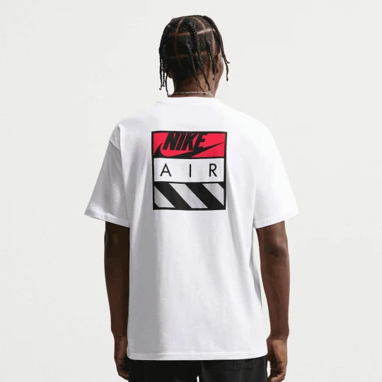 Foto van product Sportswear Tee LSE Air Box Nike wit