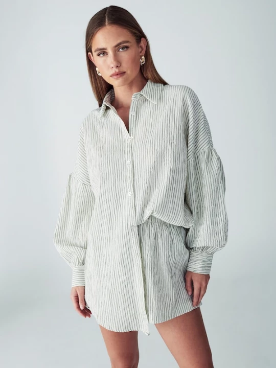 Foto van product St MRLO Blouse 'ELLIE' crème / kaki
