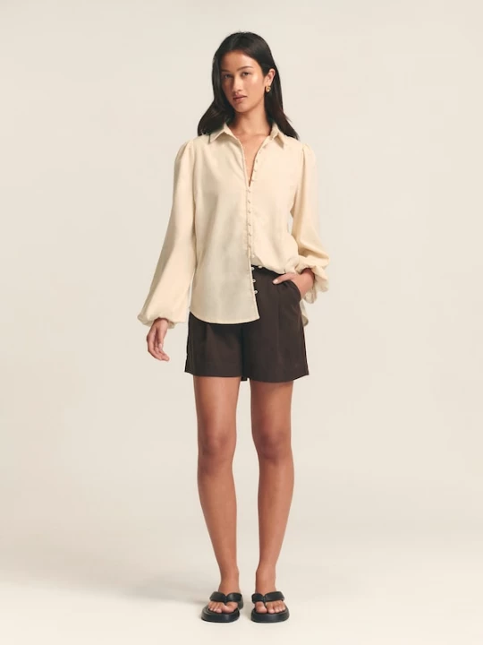 Foto van product St MRLO Blouse 'Pico' beige