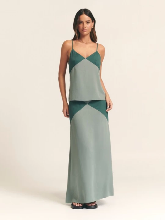 Foto van product St MRLO Top 'SHADOW CAMI' smaragd / pastelgroen