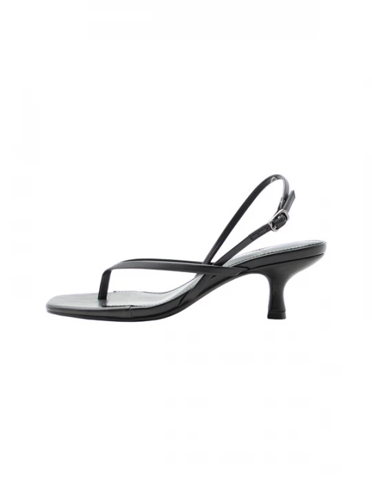 Foto van product STEVE MADDEN Teenslipper 'Carley' zwart