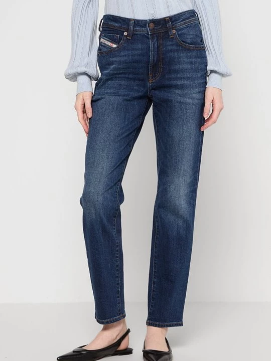 Foto van product Straight leg jeans Diesel blauw